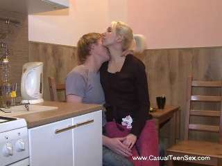 Freunde ficken in der KÃ¼che